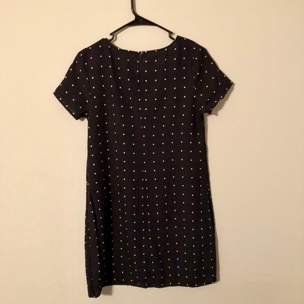 Old Navy Short Sleeved Black Dress - Picture 5 of 6